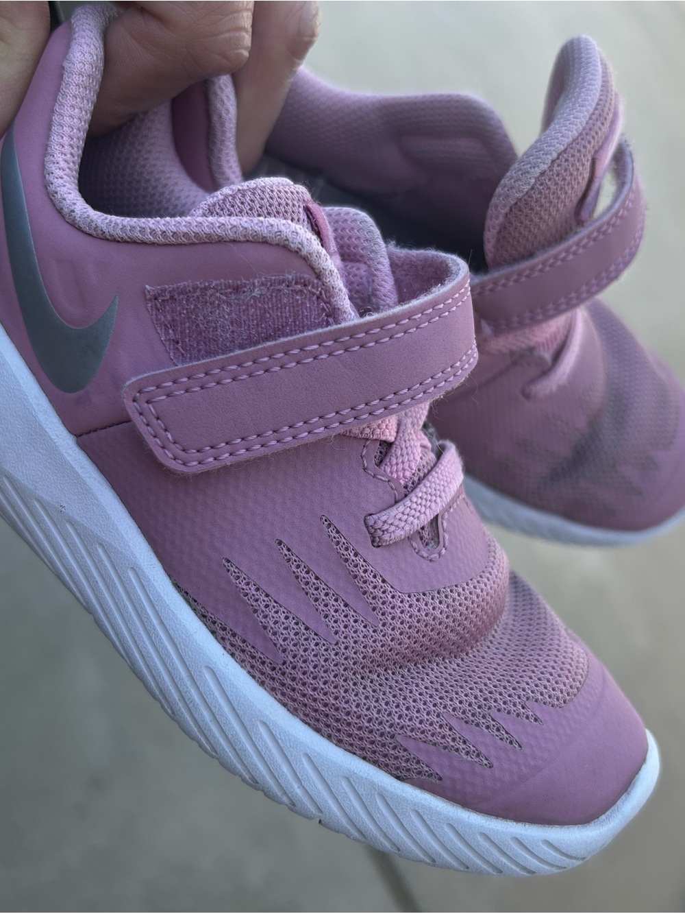 Nike Kids Pink Hook-and-Loop Athletic Sneakers